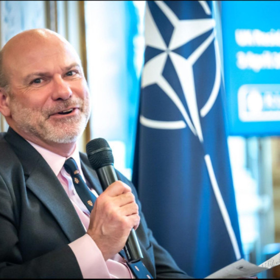 Brigadir Robbie Boyd OBE: Kako bi lahko slovenska obrambna industrija izkoristila DSRB